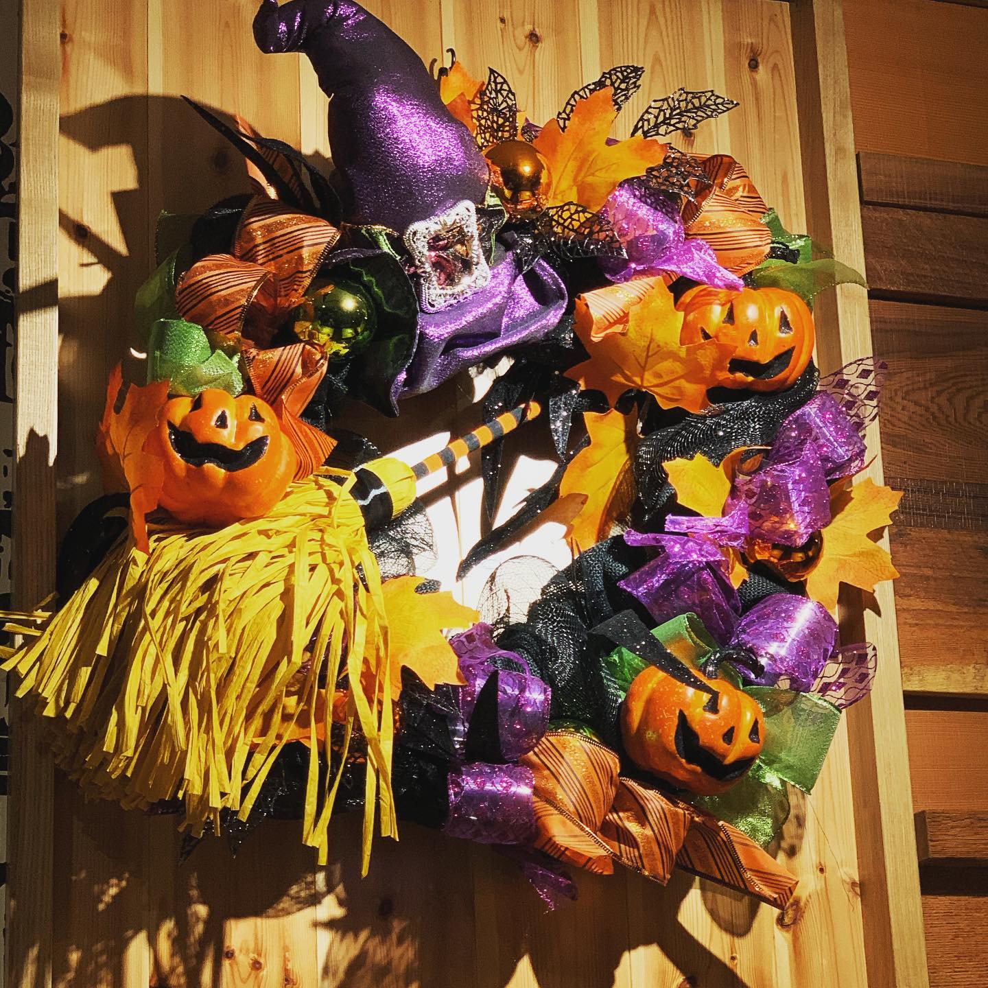 今日はまちなかハロウィン
可愛い仮装したお子様がたくさん歩いてました(*'ω'*)みんなお菓子はたくさんもらえたかな？

TSUMIKIでも、ハロウィンの飾りが目を惹きます可愛いかぼちゃ達に会いに来て下さい╰(*´︶`*)╯♡ ☆お知らせ☆
本日10月19日はご予約で満席となっておりますご迷惑をおかけしますが、よろしくお願いします。






!!