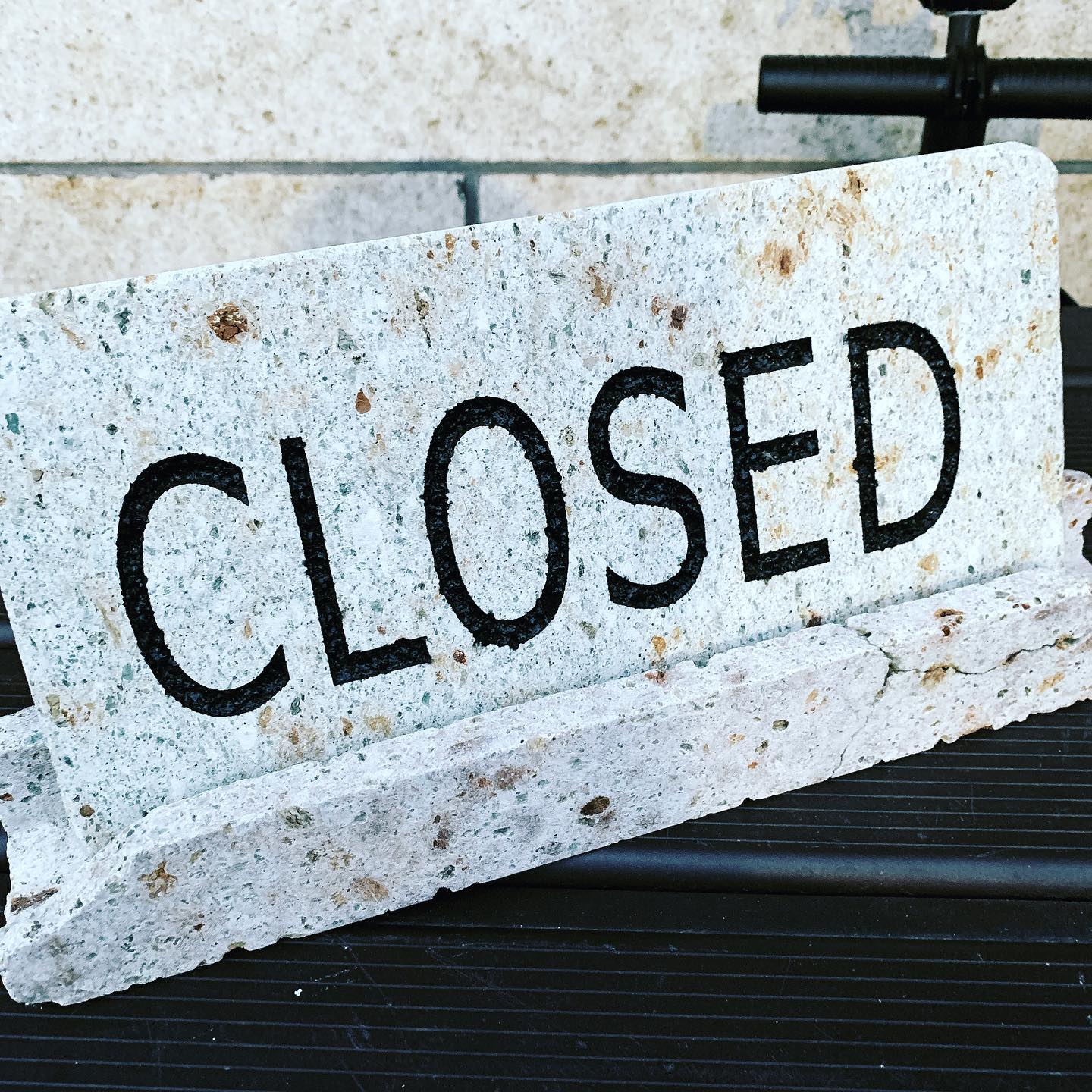 誠に勝手ながら、
機械トラブルの為、８月１８日のディナータイムは休業とさせていただきます

明日８月１９日は通常営業できる予定です。ご迷惑をおかけして、申し訳ありません。