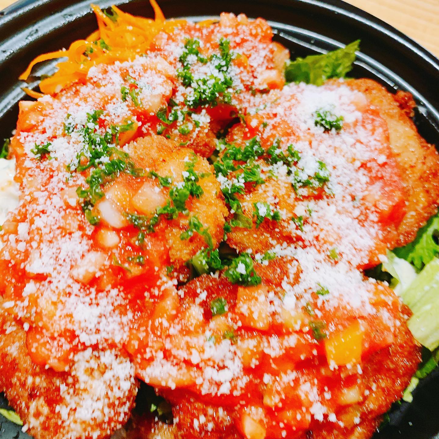 緊急事態延長によりテイクアウト全品ランチ、ディナーともに10％ＯＦＦディナー営業は緊急事態事態解除までテイクアウトのみの営業になります。
ランチは営業しております。