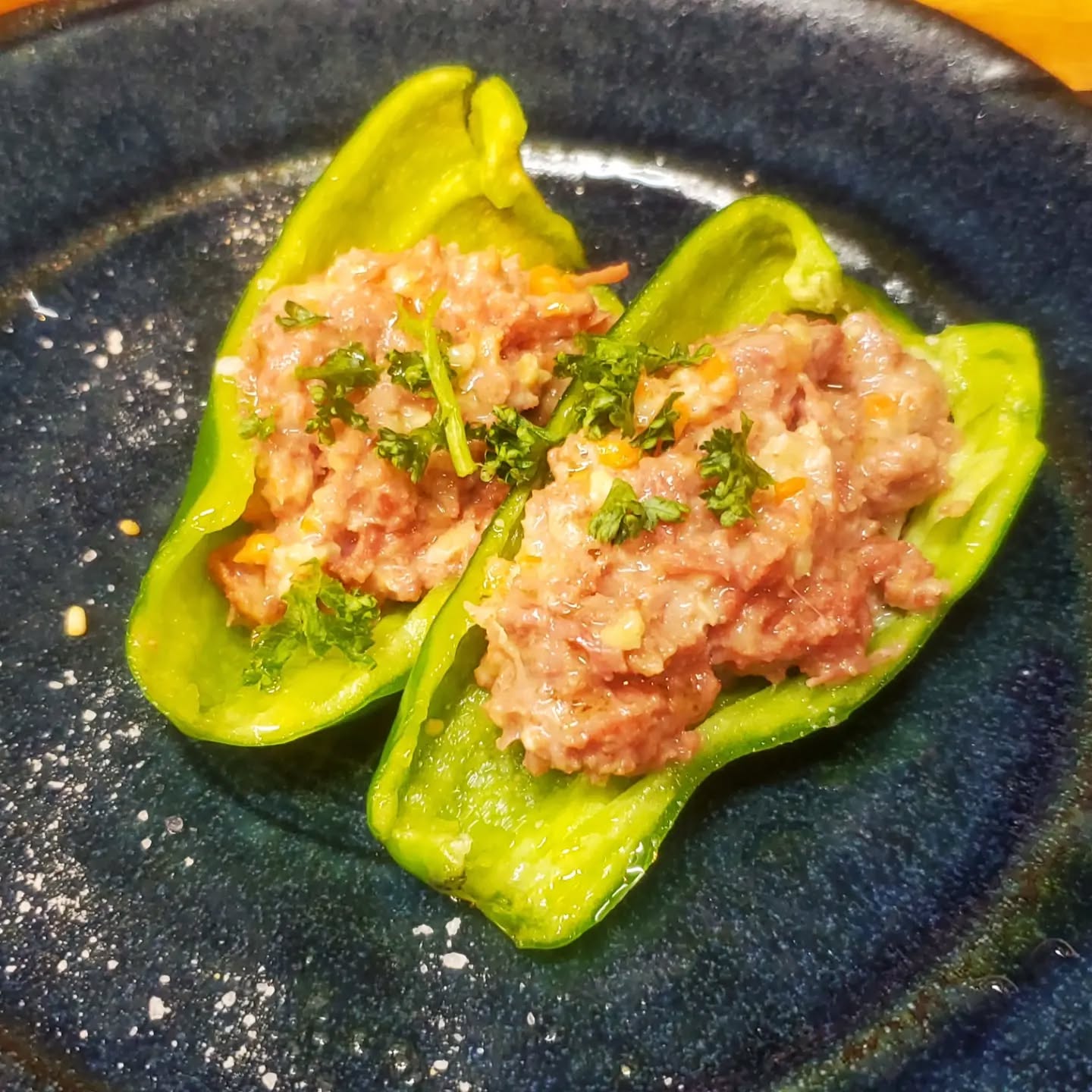 みなさんこんにちは！！
今週も元気に営業しております

月曜日～木曜日はせんべろやってますよーーー

18時～19時30分まで
選べる一皿(お料理)と選べるドリンク2杯で税込1000円
ノンアルコールもあります🥤

せんべろだけでもOK
せんべろの後に定番メニューから追加もOK

とりあえずせんべろがお得