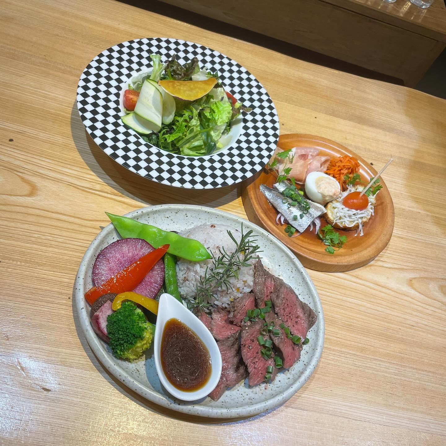 予約限定ランチメニューのご紹介🍽
前日までのご予約限定メニュー️
□下野牛グリルランチ
お肉お野菜お魚など、ボリュームたっぷりです!
お電話、DMで前日までご予約承ります
ご予約お待ちしております!
#ワイン