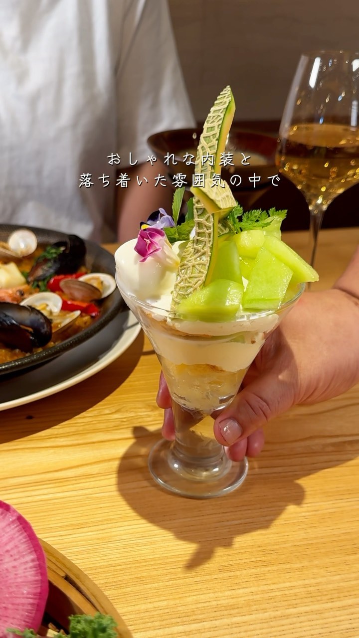 ~皆様に第二の食卓を~
栃木県足利市のTSUMIKIは、路地裏の隠れ家ダイニングバー。
木の温もりと和の外観が調和した空間で、リゾート地のようなリラックスした雰囲気を提供します
契約農家から届く新鮮な旬野菜を使った自慢のバーニャカウダーや、創意工夫で仕上げた料理が魅力!!
自然派ワインや自家製リモンチェロ、自家製サングリアなどのドリンクメニューも豊富です
フレンドリーな接客で、心温まるひとときをお届けします
栃木県足利市で皆様のご来店をお待ちしております!!
足利市雪輪町/TSUMIKI